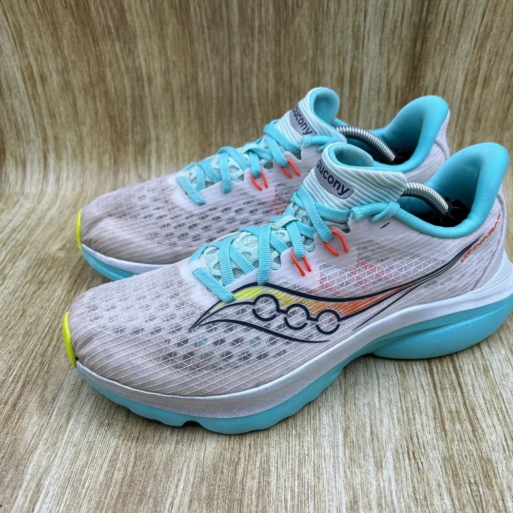 Saucony Kinvara 16 Running Shoes Women's Size 9 White Blue Mesh S11020-130